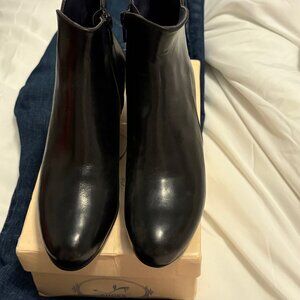 Van Eli black boots size 6
